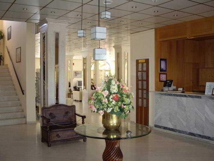 Hotel Pallas Лаганас Экстерьер фото
